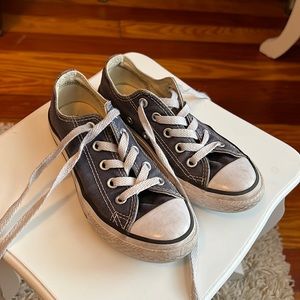 Converse all star toddler shoes. Size 12. Navy/gray